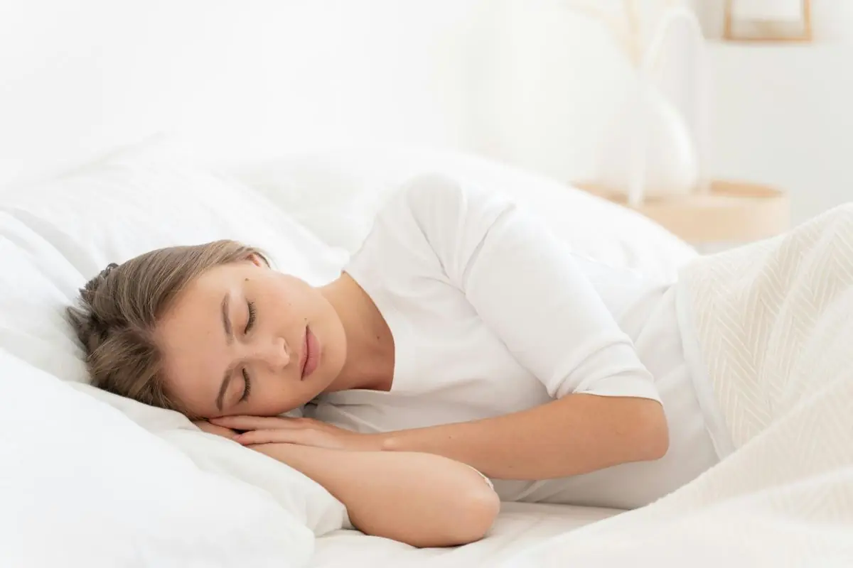 Feature image for the article: Can Sleep Quality Really Transform Your Health? A Functional Medicine Perspective