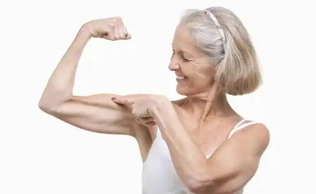 Feature image for the article: Maintaining Muscle Mass: The Key to Longevity and Overall Health