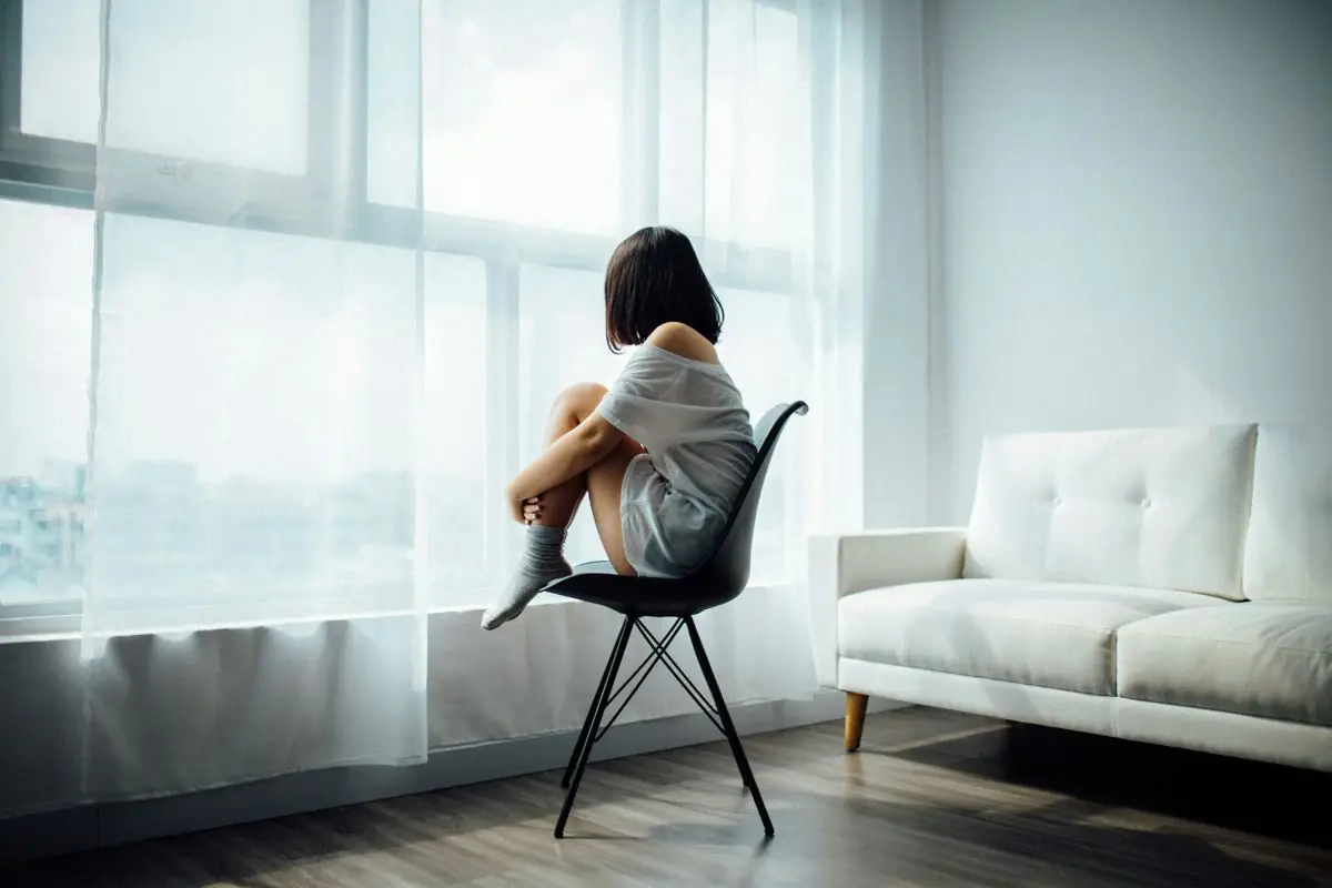 Feature image for the article: The Hormone Reset Why Working with a Health Coach Can Change Everything